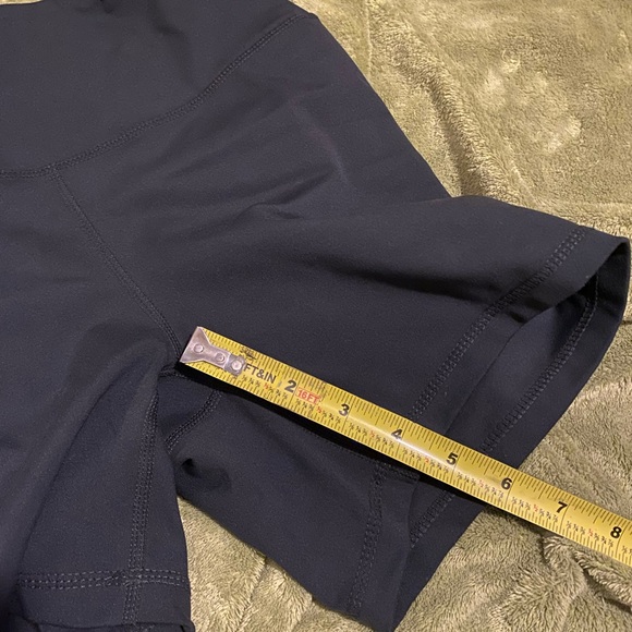 Yogalicious Lux Bike Shorts, size M - Picture 5 of 6